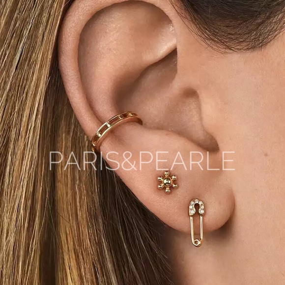 Jewelry - Set of 2 Lookin Good Gold Geometric Hoop Ear Cuff